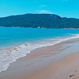 https://quarto-nos-ingleses.santa-catarina-brasil.com