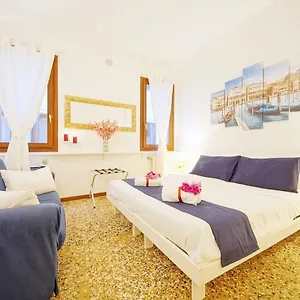 Santa Marina Rialto Apartment